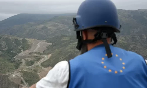 Mount an airlift to feed Nagorno-Karabakh